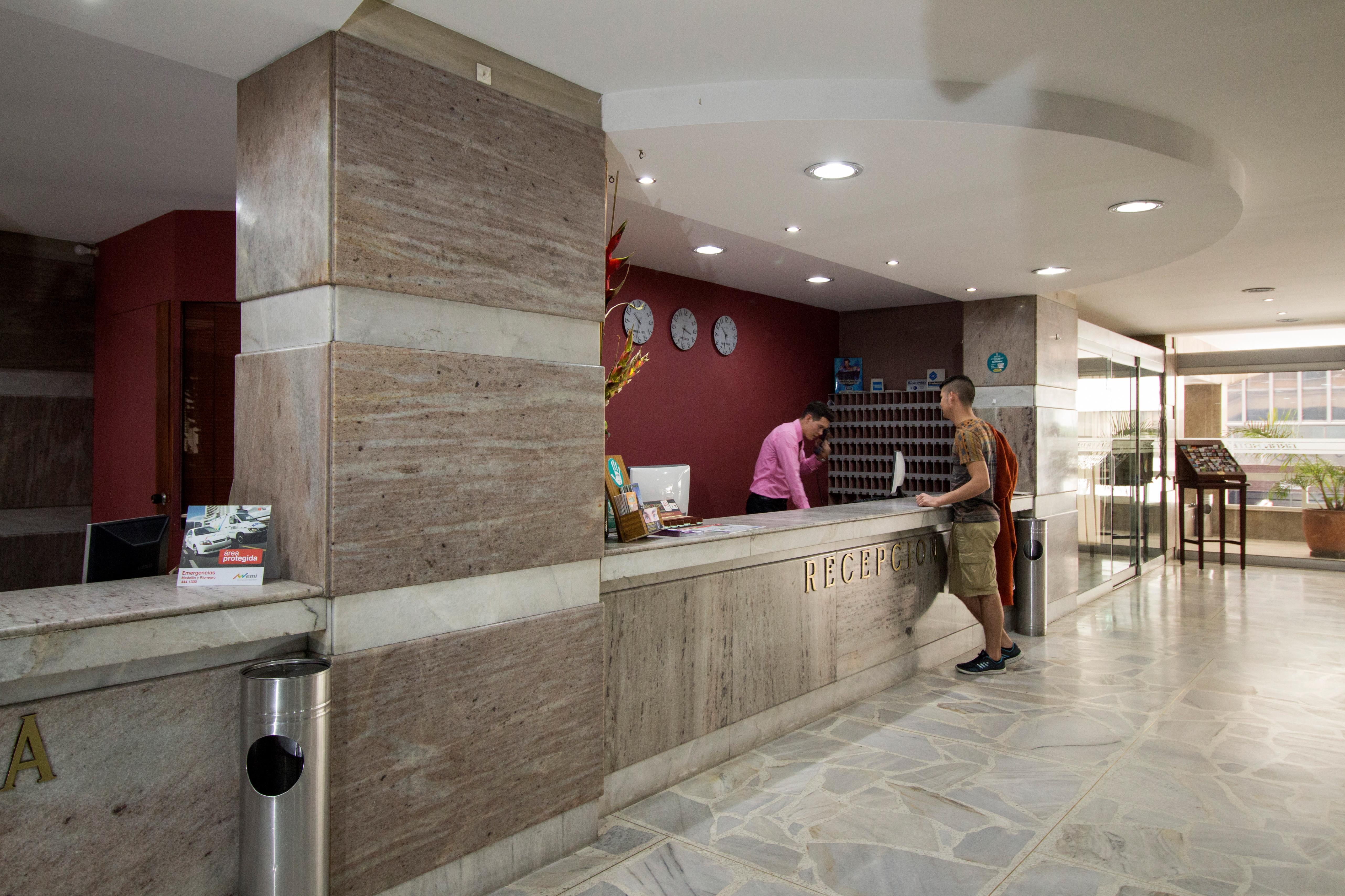 Gran Hotel ميديلين المظهر الخارجي الصورة